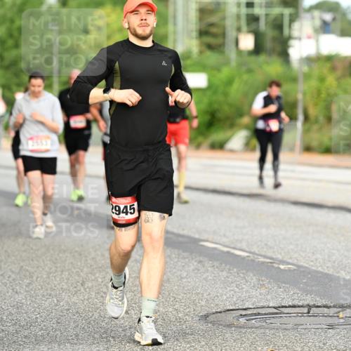 06.09.2026 - CURREX Alsterlauf Dr. Thomas Lammeyer http://msf.ph/oto/10145578 06.09.2026 10:18:42 Laufen 945 meine-sportfotos.de