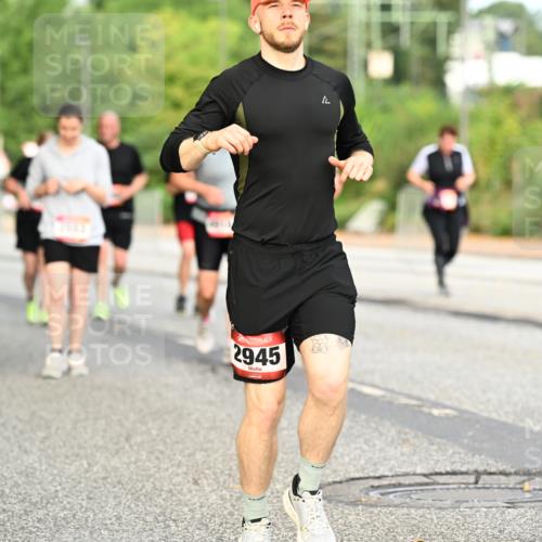 06.09.2026 - CURREX Alsterlauf Dr. Thomas Lammeyer http://msf.ph/oto/10145582 06.09.2026 10:18:42 Laufen 2945, 1 meine-sportfotos.de