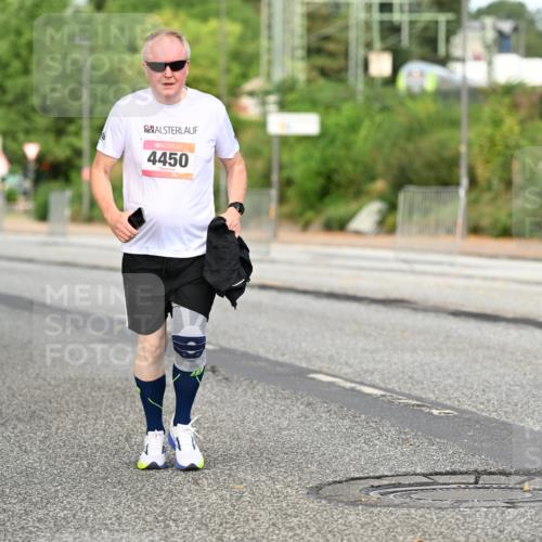 06.09.2026 - CURREX Alsterlauf Dr. Thomas Lammeyer http://msf.ph/oto/10145651 06.09.2026 10:18:51 Laufen 3742, 4450, 60 meine-sportfotos.de