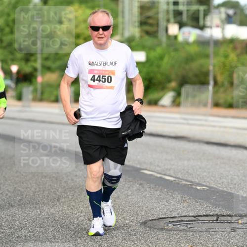 06.09.2026 - CURREX Alsterlauf Dr. Thomas Lammeyer http://msf.ph/oto/10145658 06.09.2026 10:18:51 Laufen 3742, 4450 meine-sportfotos.de