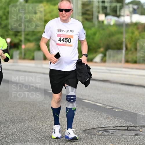 06.09.2026 - CURREX Alsterlauf Dr. Thomas Lammeyer http://msf.ph/oto/10145660 06.09.2026 10:18:51 Laufen 3742, 4450 meine-sportfotos.de