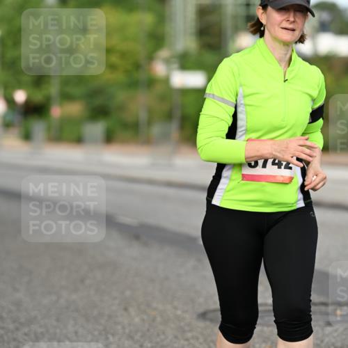 06.09.2026 - CURREX Alsterlauf Dr. Thomas Lammeyer http://msf.ph/oto/10145680 06.09.2026 10:18:54 Laufen 5742 meine-sportfotos.de