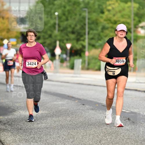 06.09.2026 - CURREX Alsterlauf Dr. Thomas Lammeyer http://msf.ph/oto/10145700 06.09.2026 10:19:08 Laufen 3856, 3424 meine-sportfotos.de