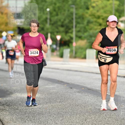 06.09.2026 - CURREX Alsterlauf Dr. Thomas Lammeyer http://msf.ph/oto/10145705 06.09.2026 10:19:09 Laufen 3424, 3856 meine-sportfotos.de