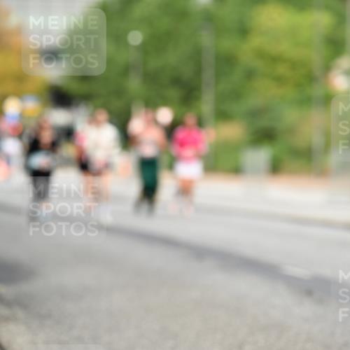 06.09.2026 - CURREX Alsterlauf Dr. Thomas Lammeyer http://msf.ph/oto/10145768 06.09.2026 10:19:21 Laufen 81 meine-sportfotos.de