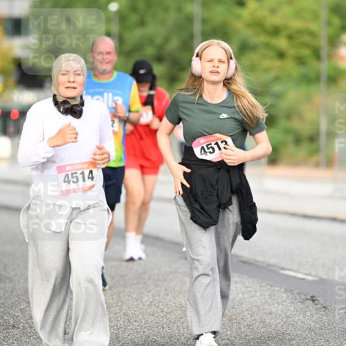 06.09.2026 - CURREX Alsterlauf Dr. Thomas Lammeyer http://msf.ph/oto/10145811 06.09.2026 10:19:31 Laufen 4514, 4513 meine-sportfotos.de