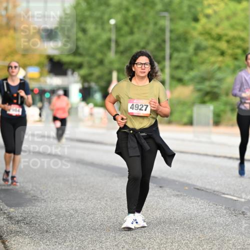 06.09.2026 - CURREX Alsterlauf Dr. Thomas Lammeyer http://msf.ph/oto/10145908 06.09.2026 10:19:55 Laufen 4927, 6333 meine-sportfotos.de