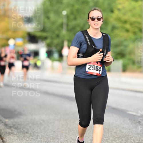 06.09.2026 - CURREX Alsterlauf Dr. Thomas Lammeyer http://msf.ph/oto/10145951 06.09.2026 10:20:01 Laufen 2984 meine-sportfotos.de