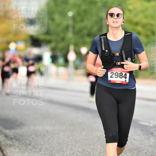 06.09.2026 - CURREX Alsterlauf Dr. Thomas Lammeyer http://msf.ph/oto/10145954 06.09.2026 10:20:01 Laufen 2984, 5 meine-sportfotos.de