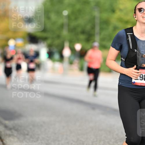 06.09.2026 - CURREX Alsterlauf Dr. Thomas Lammeyer http://msf.ph/oto/10145960 06.09.2026 10:20:02 Laufen 984 meine-sportfotos.de