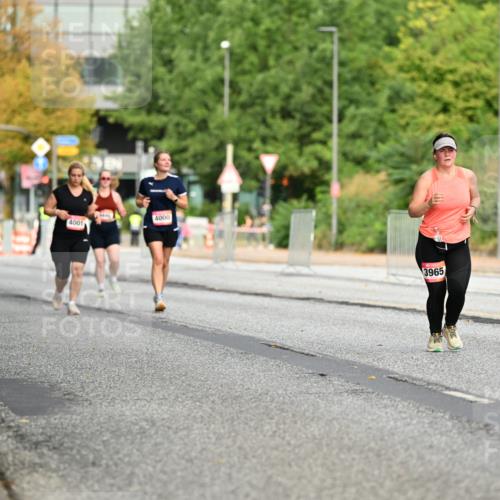 06.09.2026 - CURREX Alsterlauf Dr. Thomas Lammeyer http://msf.ph/oto/10145976 06.09.2026 10:20:04 Laufen 4001, 4000, 3965 meine-sportfotos.de