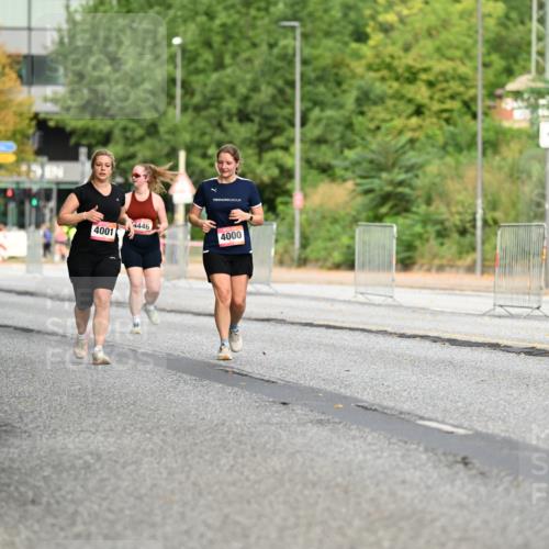 06.09.2026 - CURREX Alsterlauf Dr. Thomas Lammeyer http://msf.ph/oto/10145982 06.09.2026 10:20:07 Laufen 4001, 4446, 4000 meine-sportfotos.de