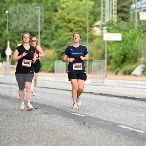 06.09.2026 - CURREX Alsterlauf Dr. Thomas Lammeyer http://msf.ph/oto/10146003 06.09.2026 10:20:11 Laufen 4001, 4000 meine-sportfotos.de