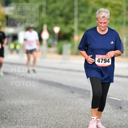 06.09.2026 - CURREX Alsterlauf Dr. Thomas Lammeyer http://msf.ph/oto/10146073 06.09.2026 10:20:26 Laufen 4794 meine-sportfotos.de