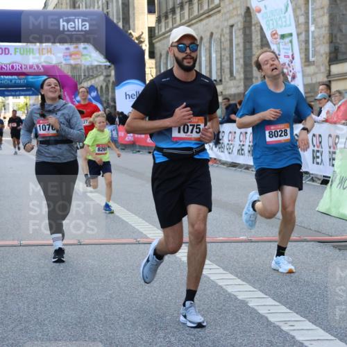 06.09.2026 - CURREX Alsterlauf Strokosch-Dieckow http://msf.ph/oto/10146109 06.09.2026 11:52:34 Ziel 1007, 1075, 1076, 1139, 8028, 8202, 8269, 8270 meine-sportfotos.de