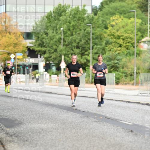 06.09.2026 - CURREX Alsterlauf Dr. Thomas Lammeyer http://msf.ph/oto/10146139 06.09.2026 10:20:40 Laufen 3998, 3999, 2075 meine-sportfotos.de