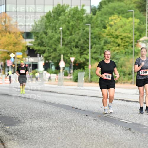 06.09.2026 - CURREX Alsterlauf Dr. Thomas Lammeyer http://msf.ph/oto/10146169 06.09.2026 10:20:43 Laufen 998, 3999 meine-sportfotos.de
