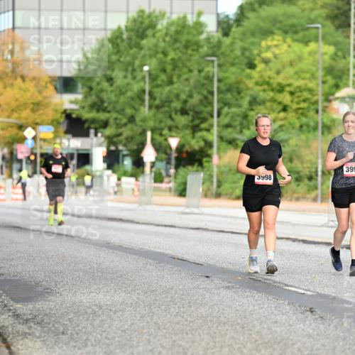 06.09.2026 - CURREX Alsterlauf Dr. Thomas Lammeyer http://msf.ph/oto/10146170 06.09.2026 10:20:44 Laufen 13, 3998, 3999 meine-sportfotos.de