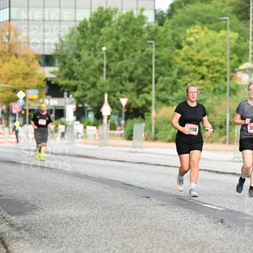 06.09.2026 - CURREX Alsterlauf Dr. Thomas Lammeyer http://msf.ph/oto/10146171 06.09.2026 10:20:44 Laufen 998, 3999 meine-sportfotos.de