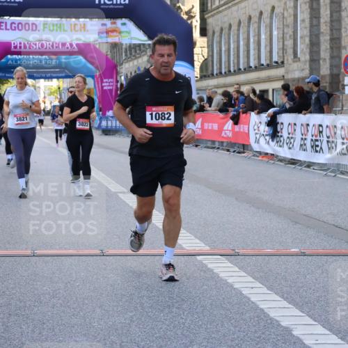 06.09.2026 - CURREX Alsterlauf Strokosch-Dieckow http://msf.ph/oto/10146210 06.09.2026 11:52:47 Ziel 1077, 1082, 1310, 1340, 3821, 3822, 8137 meine-sportfotos.de