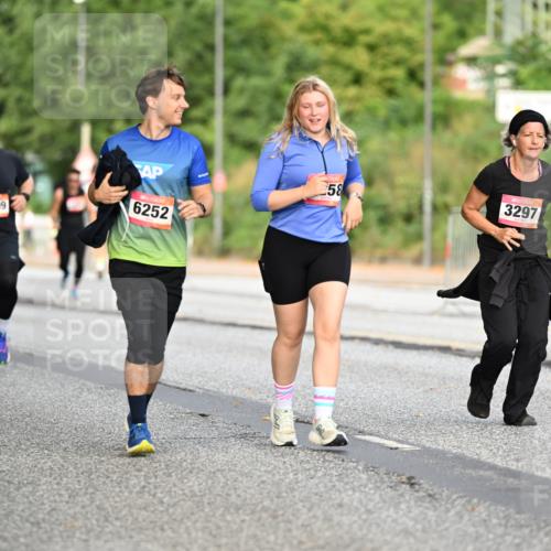 06.09.2026 - CURREX Alsterlauf Dr. Thomas Lammeyer http://msf.ph/oto/10146247 06.09.2026 10:21:05 Laufen 58, 5409, 6252, 3297 meine-sportfotos.de