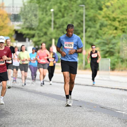 06.09.2026 - CURREX Alsterlauf Dr. Thomas Lammeyer http://msf.ph/oto/10146294 06.09.2026 10:21:11 Laufen 058, 6325 meine-sportfotos.de