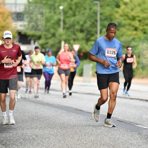 06.09.2026 - CURREX Alsterlauf Dr. Thomas Lammeyer http://msf.ph/oto/10146308 06.09.2026 10:21:13 Laufen 5058, 6325 meine-sportfotos.de