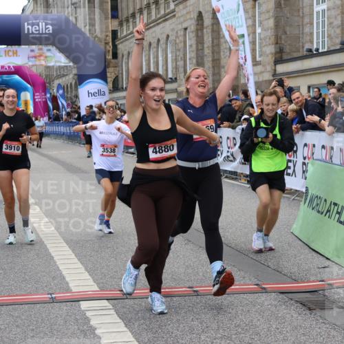 06.09.2026 - CURREX Alsterlauf Strokosch-Dieckow http://msf.ph/oto/10146314 06.09.2026 10:21:54 Ziel 2667, 2668, 2669, 3106, 3538, 3904, 3910, 4025, 4869, 4880, 5508, 8232 meine-sportfotos.de