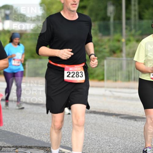 06.09.2026 - CURREX Alsterlauf Dr. Thomas Lammeyer http://msf.ph/oto/10146380 06.09.2026 10:21:26 Laufen 2282, 2283, 39 meine-sportfotos.de