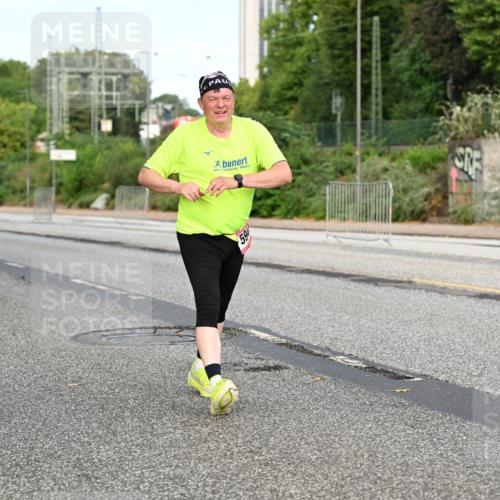 06.09.2026 - CURREX Alsterlauf Dr. Thomas Lammeyer http://msf.ph/oto/10146449 06.09.2026 10:21:37 Laufen  meine-sportfotos.de