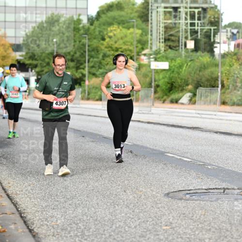 06.09.2026 - CURREX Alsterlauf Dr. Thomas Lammeyer http://msf.ph/oto/10146465 06.09.2026 10:21:45 Laufen 3043, 4307, 3013 meine-sportfotos.de