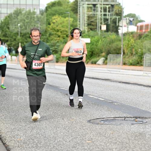 06.09.2026 - CURREX Alsterlauf Dr. Thomas Lammeyer http://msf.ph/oto/10146478 06.09.2026 10:21:46 Laufen 3043, 4307, 2013 meine-sportfotos.de