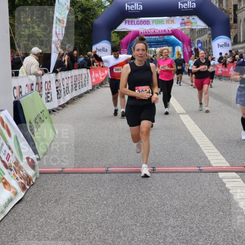 06.09.2026 - CURREX Alsterlauf Strokosch-Dieckow http://msf.ph/oto/10146485 06.09.2026 10:21:59 Ziel 2103, 2422, 3538, 3904, 3910, 3983, 4025, 4869, 4880, 4960, 5431, 5442, 5508, 8232 meine-sportfotos.de