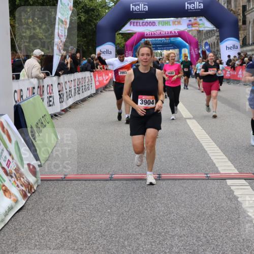 06.09.2026 - CURREX Alsterlauf Strokosch-Dieckow http://msf.ph/oto/10146494 06.09.2026 10:21:59 Ziel 2103, 2422, 3538, 3904, 3910, 3983, 4025, 4869, 4880, 4960, 5431, 5442, 5508, 8232 meine-sportfotos.de