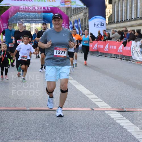 06.09.2026 - CURREX Alsterlauf Strokosch-Dieckow http://msf.ph/oto/10146506 06.09.2026 11:53:17 Ziel 1034, 1096, 1114, 1115, 1202, 1317, 1329, 8048 meine-sportfotos.de