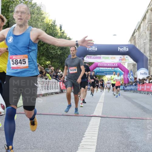06.09.2026 - CURREX Alsterlauf Yannick Fuchs http://msf.ph/oto/10146517 06.09.2026 09:47:55 Ziel 2114, 2759, 4145, 4718, 4743, 5020, 5219, 5704, 5845, 6228, 6262 meine-sportfotos.de