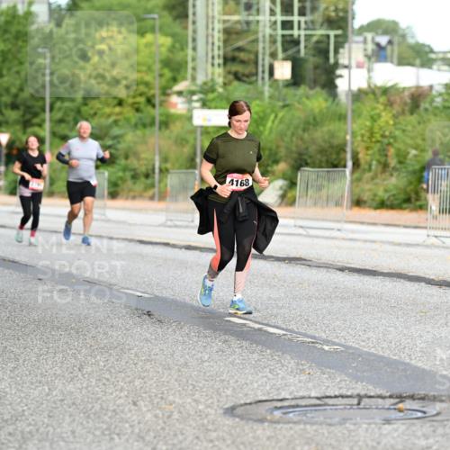 06.09.2026 - CURREX Alsterlauf Dr. Thomas Lammeyer http://msf.ph/oto/10146540 06.09.2026 10:21:57 Laufen 4168 meine-sportfotos.de