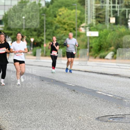 06.09.2026 - CURREX Alsterlauf Dr. Thomas Lammeyer http://msf.ph/oto/10146556 06.09.2026 10:21:59 Laufen 5066, 4975 meine-sportfotos.de