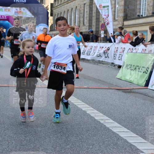 06.09.2026 - CURREX Alsterlauf Strokosch-Dieckow http://msf.ph/oto/10146586 06.09.2026 11:53:20 Ziel 1026, 1034, 1095, 1096, 1114, 1115, 1130, 1317, 1329, 8048 meine-sportfotos.de