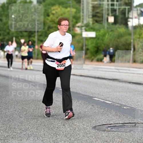 06.09.2026 - CURREX Alsterlauf Dr. Thomas Lammeyer http://msf.ph/oto/10146659 06.09.2026 10:22:13 Laufen 4766, 2052 meine-sportfotos.de