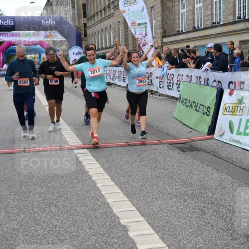 06.09.2026 - CURREX Alsterlauf Strokosch-Dieckow http://msf.ph/oto/10146660 06.09.2026 10:22:07 Ziel 2103, 2362, 2422, 2612, 2613, 3474, 3707, 3983, 4118, 4260, 4261, 4485, 4486, 4960, 5149, 5431, 5442 meine-sportfotos.de