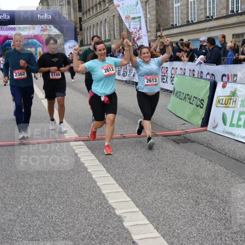 06.09.2026 - CURREX Alsterlauf Strokosch-Dieckow http://msf.ph/oto/10146721 06.09.2026 10:22:08 Ziel 2362, 2422, 2481, 2612, 2613, 3427, 3474, 3707, 3983, 4118, 4260, 4261, 4485, 4486, 5149, 5431, 5442, 5897 meine-sportfotos.de