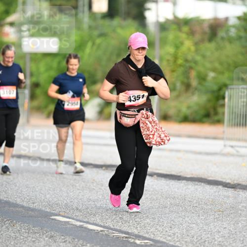 06.09.2026 - CURREX Alsterlauf Dr. Thomas Lammeyer http://msf.ph/oto/10146722 06.09.2026 10:22:40 Laufen 3107, 4351 meine-sportfotos.de