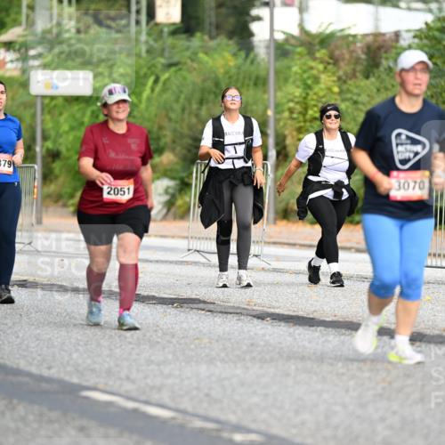 06.09.2026 - CURREX Alsterlauf Dr. Thomas Lammeyer http://msf.ph/oto/10146784 06.09.2026 10:22:52 Laufen 421, 3379, 2051, 3070 meine-sportfotos.de