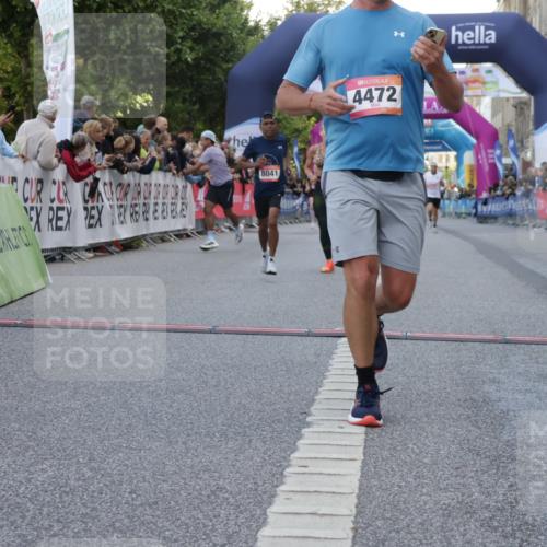06.09.2026 - CURREX Alsterlauf Yannick Fuchs http://msf.ph/oto/10146934 06.09.2026 09:48:13 Ziel 2104, 2134, 2275, 3632, 3878, 4405, 4472, 4583, 5315, 5804, 6009, 6414, 8041 meine-sportfotos.de