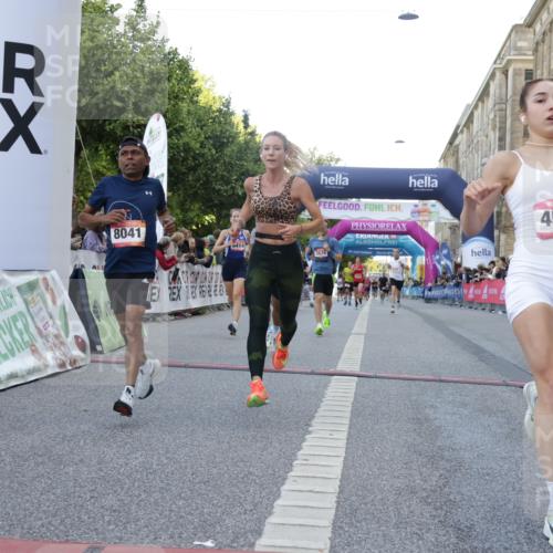 06.09.2026 - CURREX Alsterlauf Yannick Fuchs http://msf.ph/oto/10146961 06.09.2026 09:48:16 Ziel 2104, 2134, 2275, 2746, 3632, 3878, 4254, 4405, 4472, 4583, 5153, 5315, 5804, 6414, 8041 meine-sportfotos.de