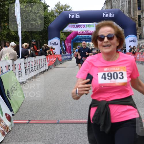 06.09.2026 - CURREX Alsterlauf Strokosch-Dieckow http://msf.ph/oto/10146974 06.09.2026 10:22:39 Ziel 2751, 2774, 4903, 5358, 5563 meine-sportfotos.de