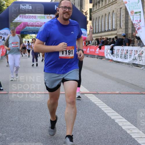 06.09.2026 - CURREX Alsterlauf Strokosch-Dieckow http://msf.ph/oto/10146980 06.09.2026 11:54:33 Ziel 1086, 1104, 1122, 1151, 1168, 1191, 1325, 1328, 1332, 1339, 8185, 8239, 8240 meine-sportfotos.de