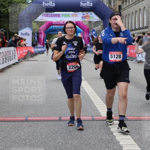 06.09.2026 - CURREX Alsterlauf Strokosch-Dieckow http://msf.ph/oto/10147089 06.09.2026 10:22:58 Ziel 2206, 2243, 2490, 3275, 3288, 4813, 5128 meine-sportfotos.de