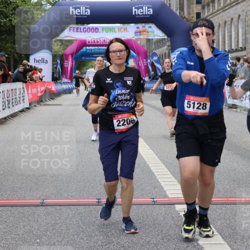 06.09.2026 - CURREX Alsterlauf Strokosch-Dieckow http://msf.ph/oto/10147102 06.09.2026 10:22:58 Ziel 2206, 2243, 2490, 3275, 3288, 4813, 5128 meine-sportfotos.de